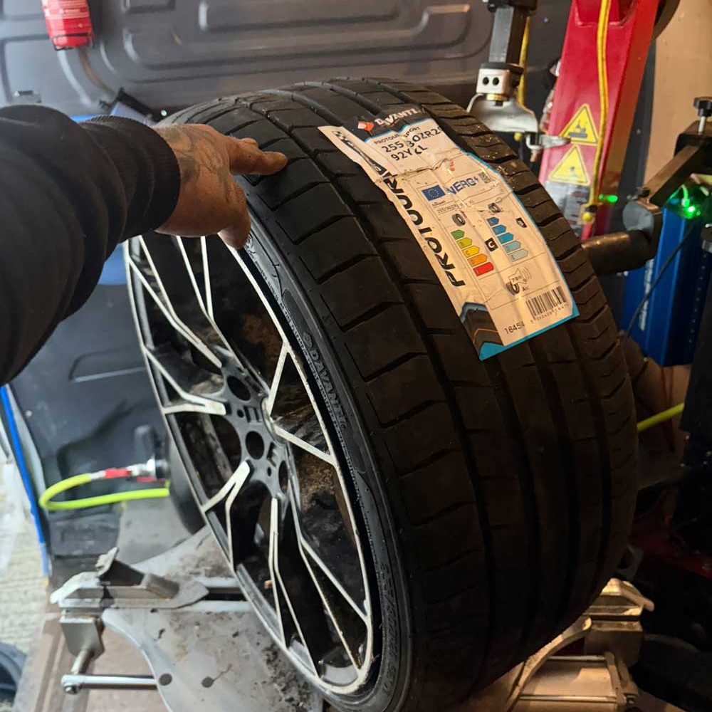 Mobile-Tyre-Fitting-Camborne